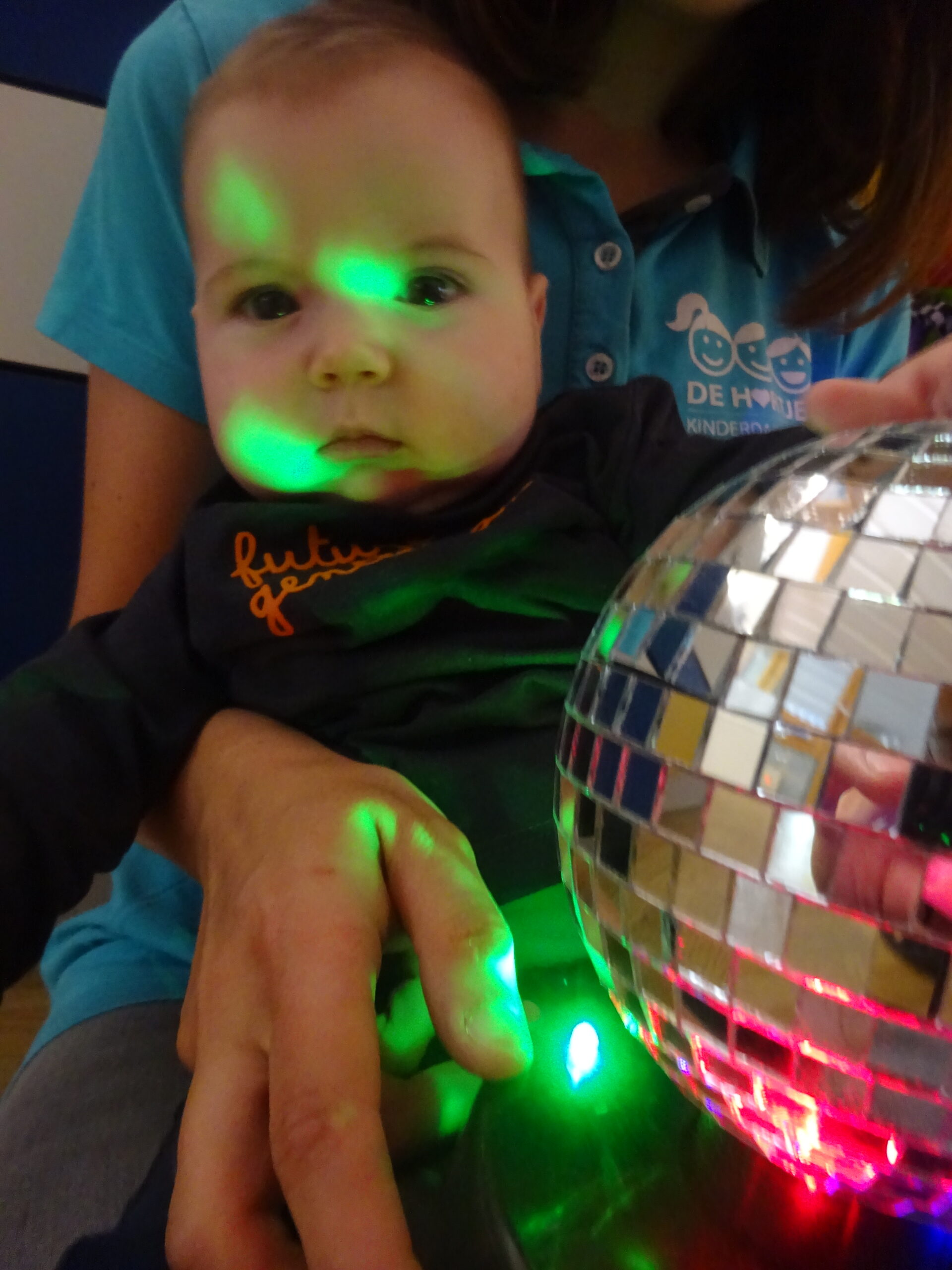 Babygroep discolicht party!